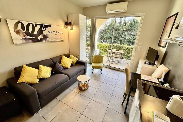 Camping pour 4 personnes à Cannes