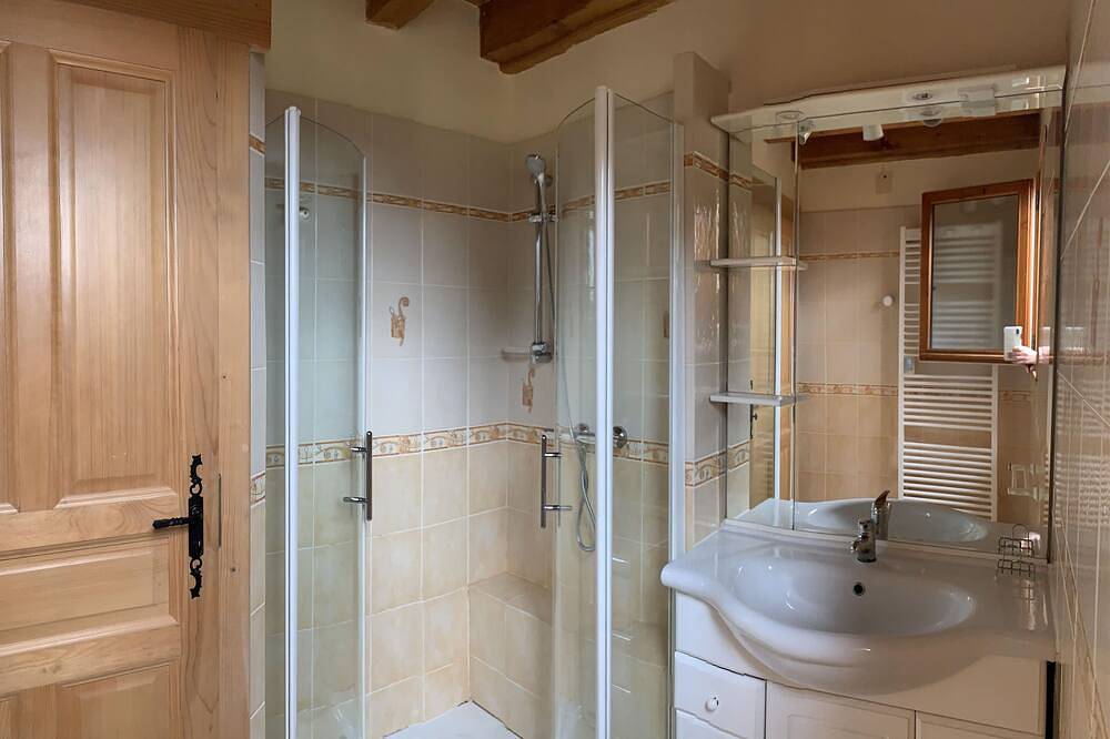 Chalet Familiale 4 Chambres in Praz de Lys, Taninges
