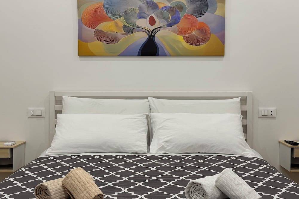 Camera Matrimoniale con Bagno privato a 20 metri dall'Aeroporto di Treviso in Treviso, Provincia de Treviso