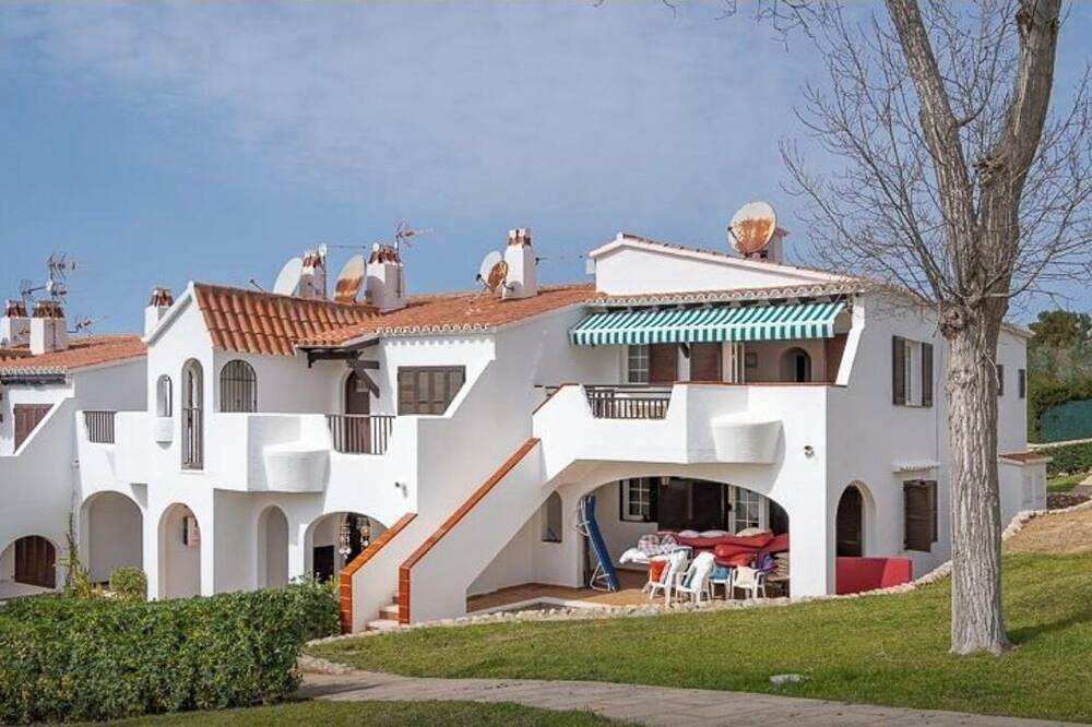 Ganze Wohnung, 3-bedroom air-conditioned apartment a stone's throw from the beach in San Jaime Mediterráneo, Alaior Gemeinde
