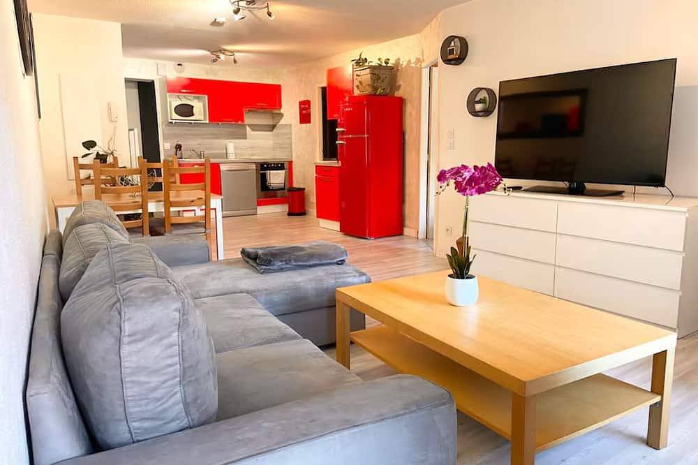 Ganze Wohnung, Spacious T2 apartment in the center of Chorges in Chorges, Nationalpark Écrins