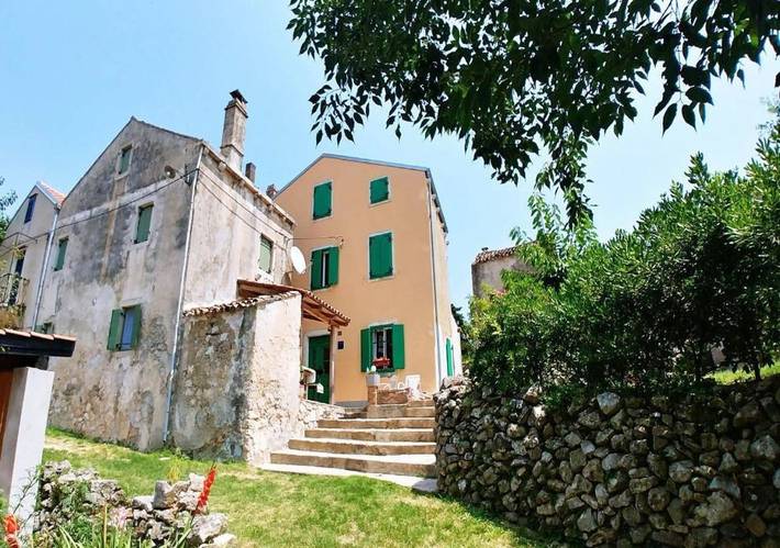 Ferienhaus für 4 Personen, mit Terrasse und Garten sowie Ausblick