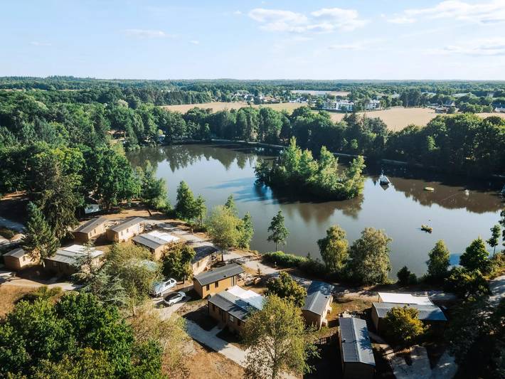 Camping pour 4 personnes, avec piscine ainsi que terrasse et vue, animaux acceptés dans le Loir-et-Cher - 4