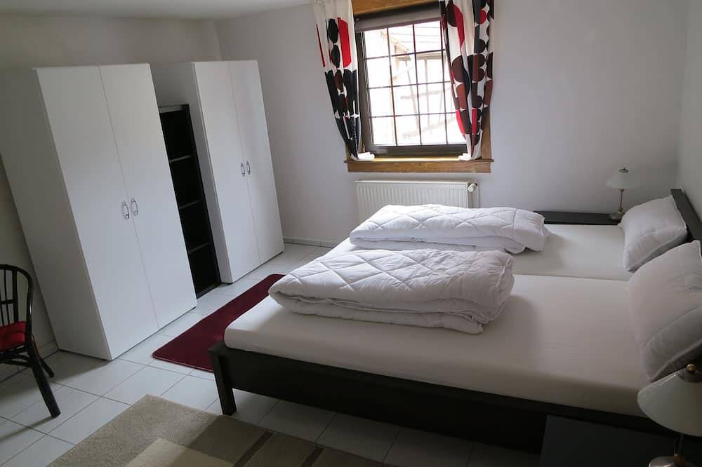Ganze Wohnung, Sonnige Fachwerkhaus-Wohnung Nähe Frankfurt/M in Jügesheim, Rodgau