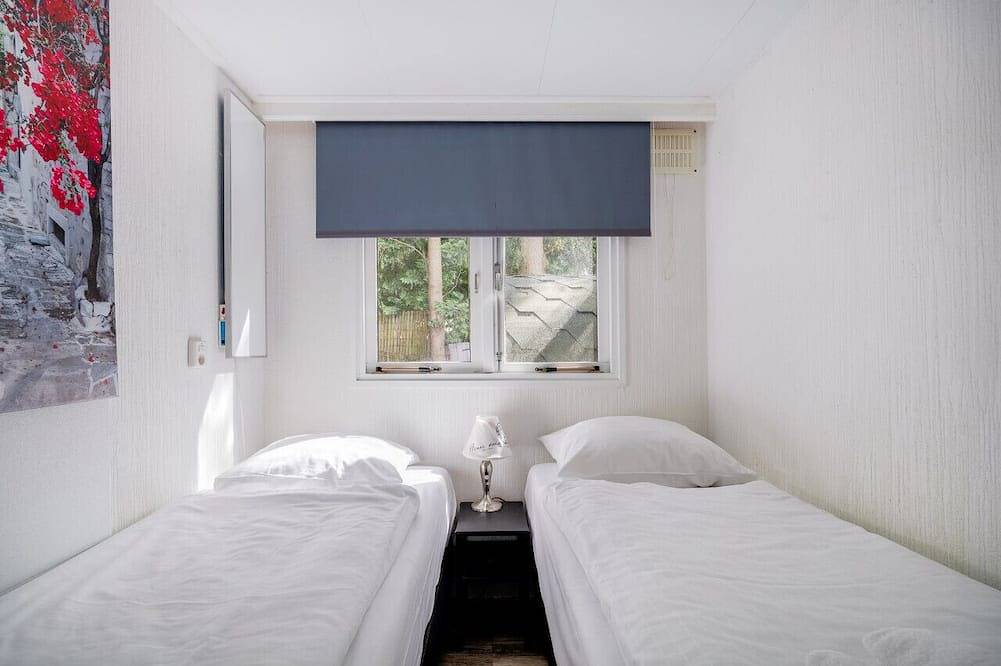 78 sqm Luxury Forest Chalet with Wellness in Veluwe