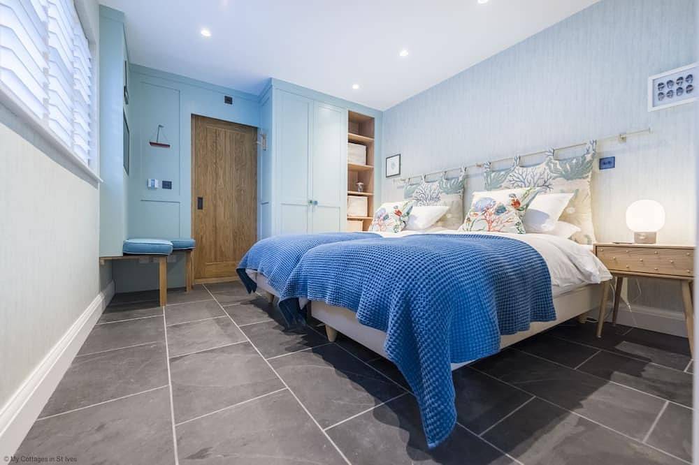 Entire apartment, Wella 5* Gold Rated Luxury Cottage in St. Ives, Cornwall