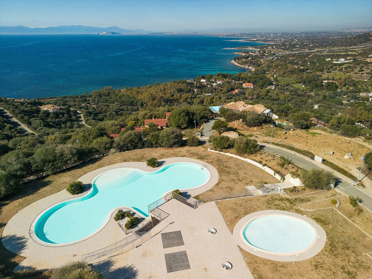 Holiday Home 'Daisy' with Sea View, Wi-Fi and Air Conditioning in Terra Mala, Cagliari Province