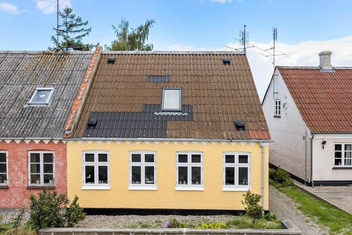 Feriehus for 6 personer, med Terrasse og Hage i Marstal
