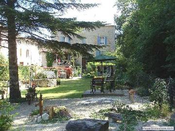 Location de vacances pour 4 personnes, avec jardin et terrasse dans le Lot