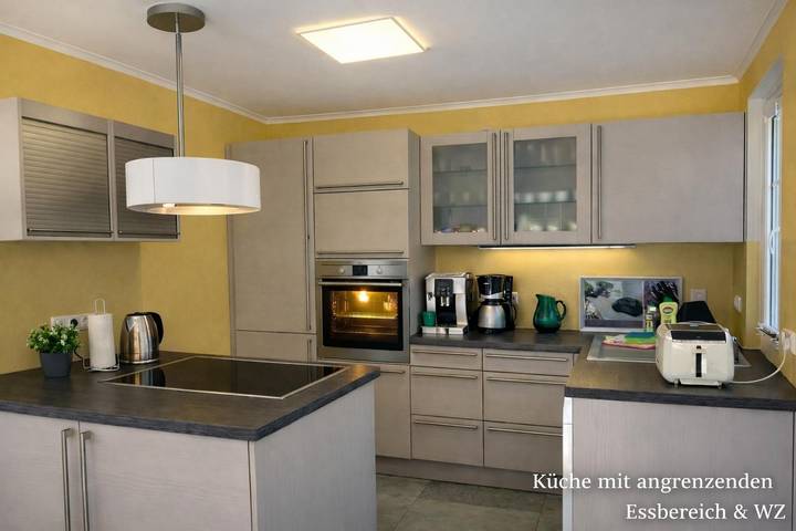 Ferienhaus für 12 Personen, mit Garten und Whirlpool sowie Sauna, kinderfreundlich in Glowe - 4
