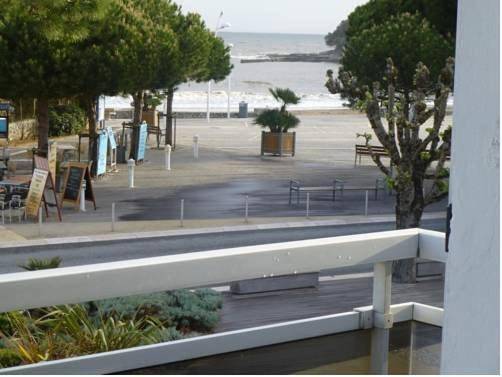 Hôtel pour 2 personnes, avec jardin et piscine, animaux acceptés dans Plage du Bureau - 2