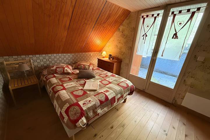 Gîte pour 6 personnes, avec jardin, animaux acceptés à Viscos - 2