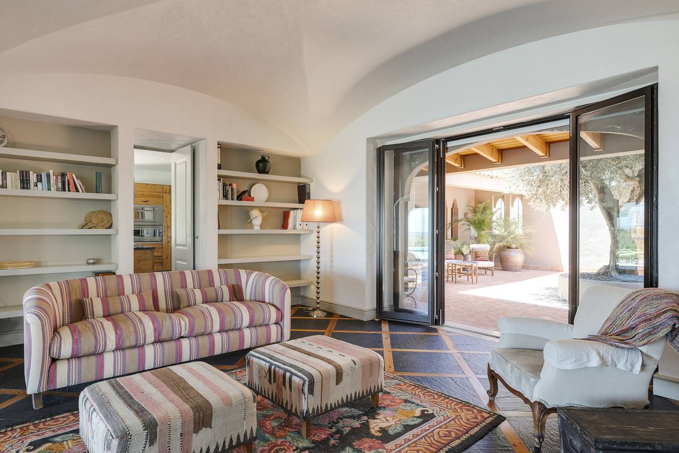 Sunscape Strand Villa in Moncarapacho, Ria Formosa