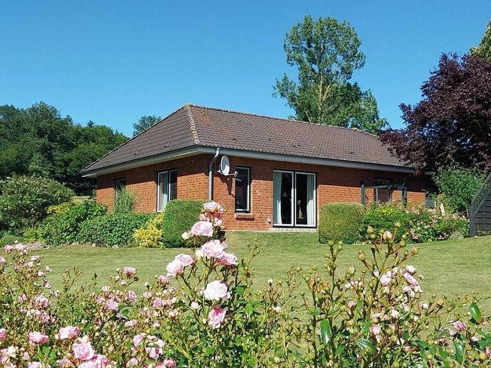 Ferienhaus für 6 Personen, mit Terrasse in Grebin