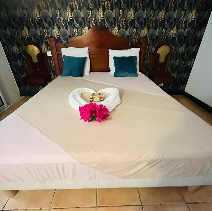 Gîte pour 2 personnes, avec jardin ainsi que vue et piscine dans Anse Caritan - 2