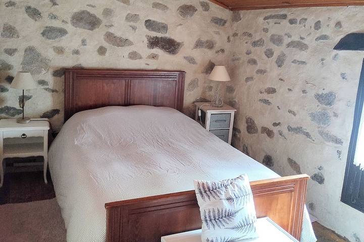 Location de vacances pour 6 personnes dans Py