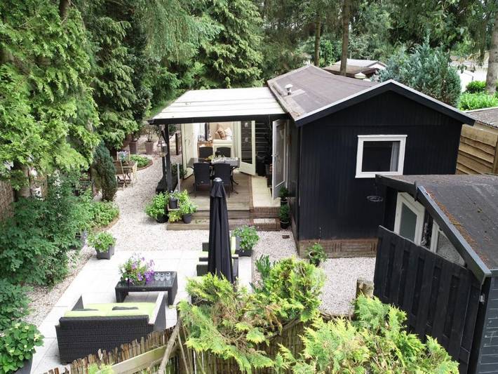 Chalet voor 2 personen, met Terras en Tuin in 