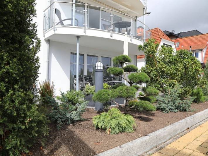 Ganze Ferienwohnung, Seehaus zur Strandbrücke - 3-Raum FeWo I, 70m², Eg, Terrasse, Meerblick in Scharbeutz, Ostholstein