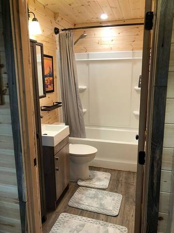 Holiday Home for 6 People in Glacier National Park, Glacier County, Photo 1