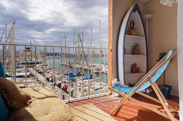 Gîte pour 2 personnes, avec balcon dans Office De Tourisme De Toulon