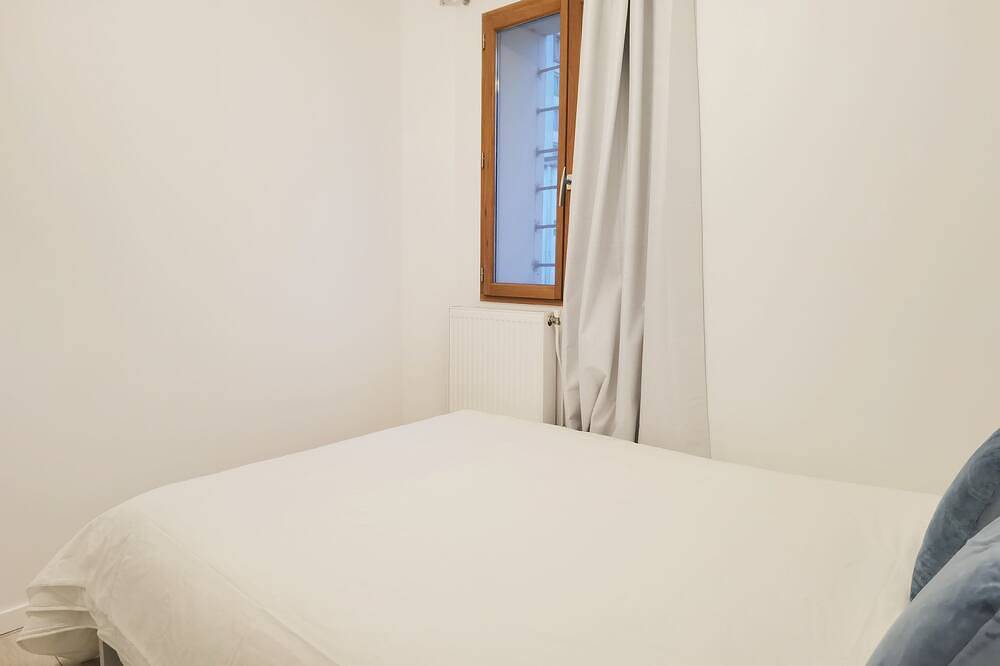 Ganze Wohnung, New deco Apt with private yard 150m to Rer bagneux in Bagneux, Hauts-de-Seine