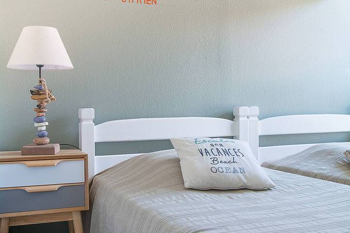 Entire apartment, Grand T3 60 m², pool, 2 parking, 4 bikes, Beach, Shops, Marina Port in Saint-Cyprien, Côte d'Améthyste