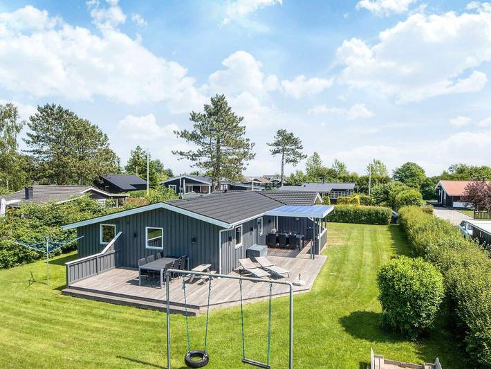 Ferienhaus für 6 Personen, mit Terrasse und Garten in Diernæs