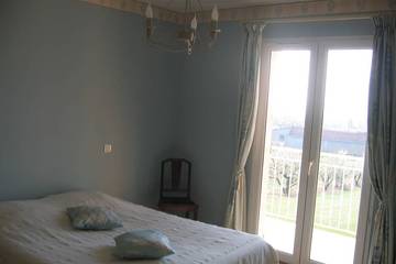 Villa pour 6 Personnes dans Sonnay, Région de Vienne, Photo 1