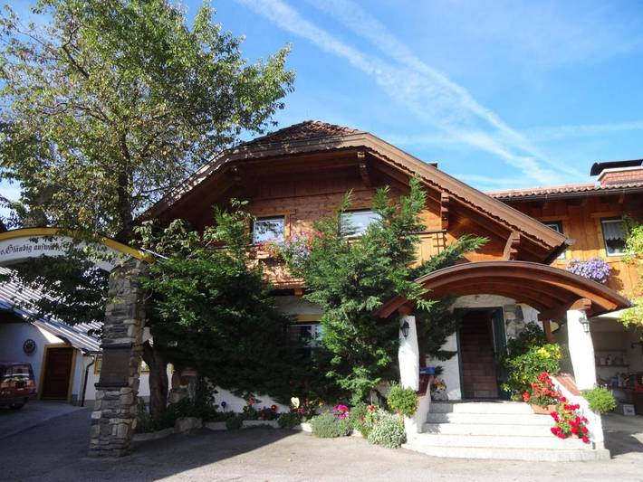 Privatzimmer für 4 Personen, mit Balkon und Terrasse sowie Garten und Pool in Ramsau am Dachstein - 3