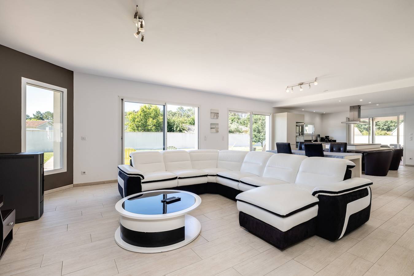 Villa familiar «Lumière Ychoux» con piscina y gran jardín in Ychoux, Landes
