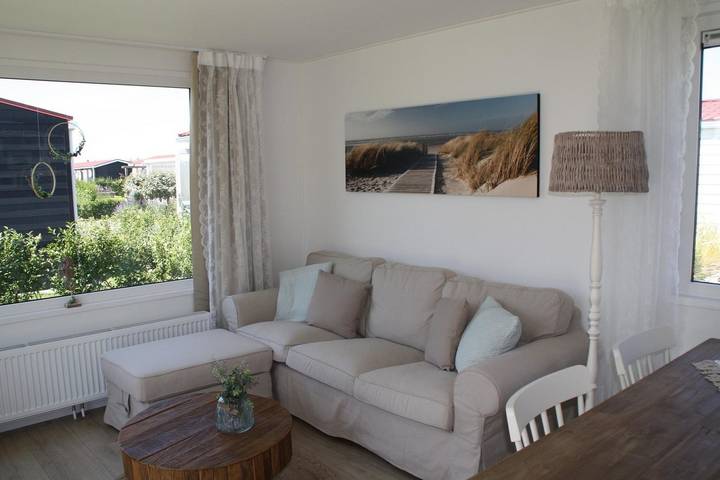 Chalet für 4 Personen, mit Terrasse und Balkon/Terrasse in Serooskerke - 4