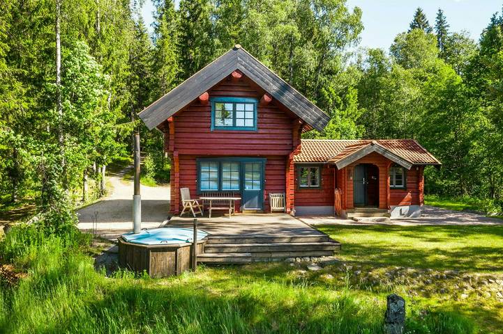 Blockhütte mit Sauna am See in Isaberg in Nissafors, Isaberg
