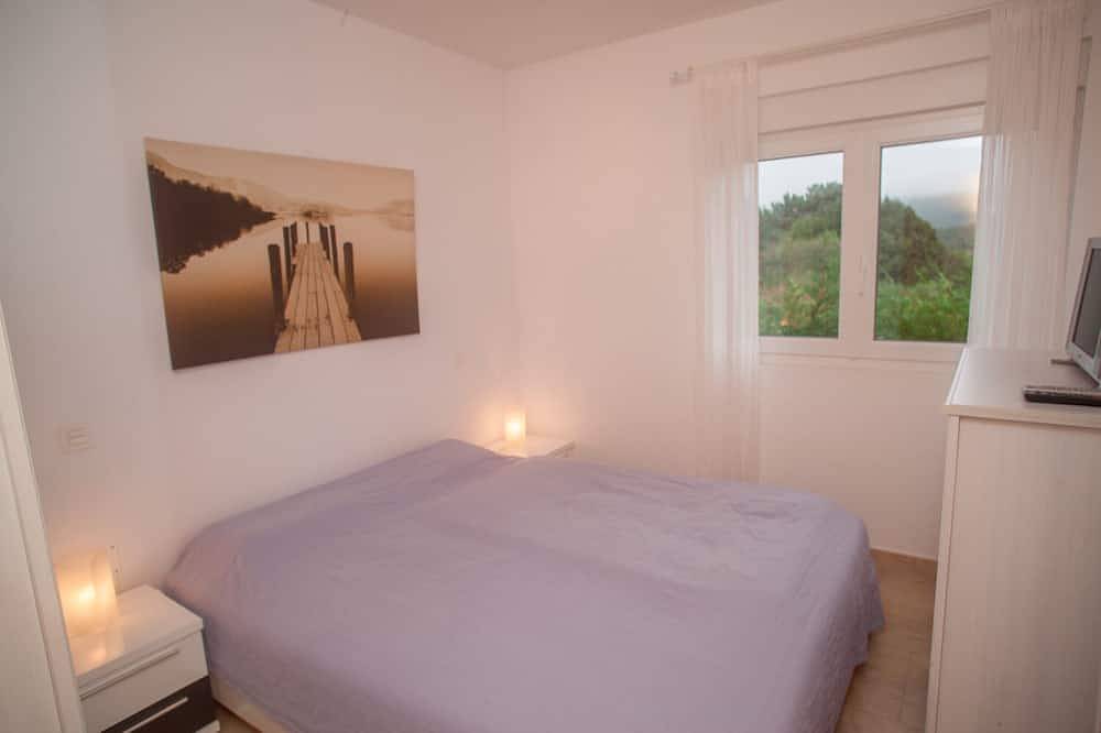 Casa de Piedra Playa de Estorde con vistas al mar in Cee, Costa da Morte