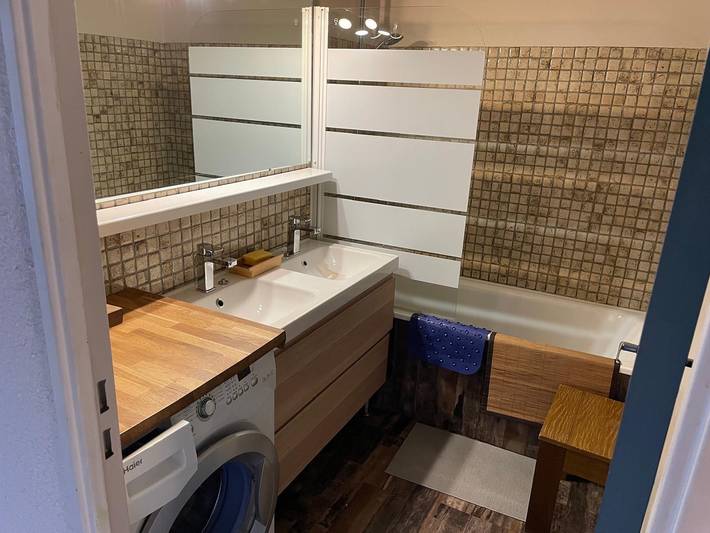 Gîte pour 4 personnes, avec balcon dans Office De Tourisme Des Deux Alpes Front De Neige - 4