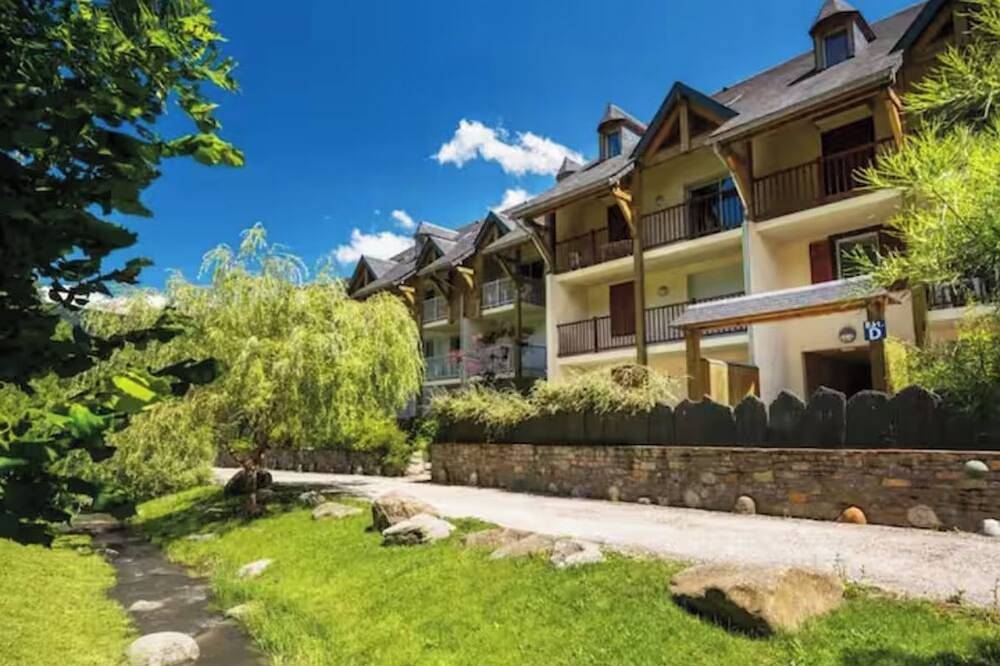 Entire apartment, New Listing in Vielle-Aure, Pyrenees National Park