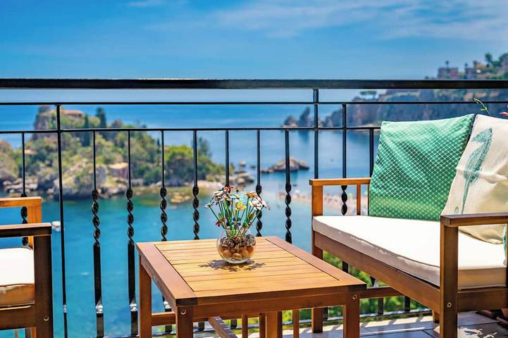 Vacation rental for 8 people, with Balcony in Taormina