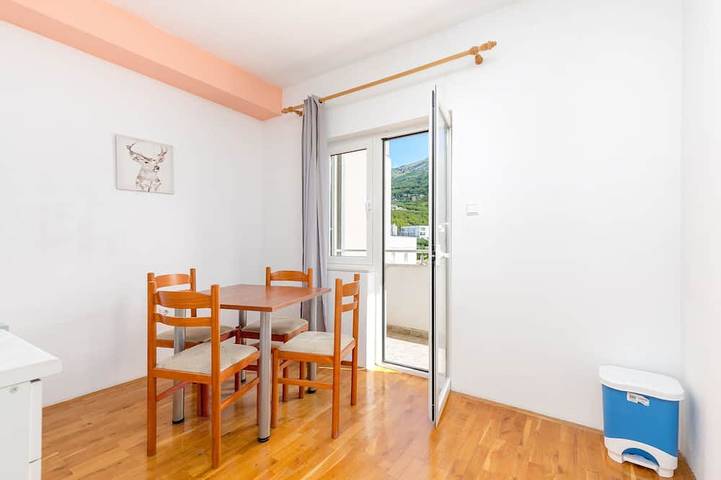 Apartamento entero, Apartamento-estudio en la playa Podstrana, Split in Podstrana, Condado de Split-Dalmacia