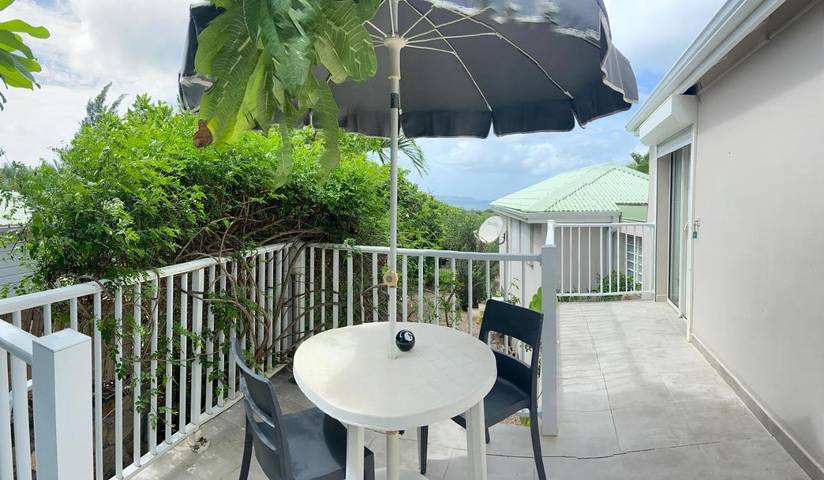 Gîte pour 4 personnes, avec vue et jardin, animaux acceptés dans Friars Bay Saint Martin - 2