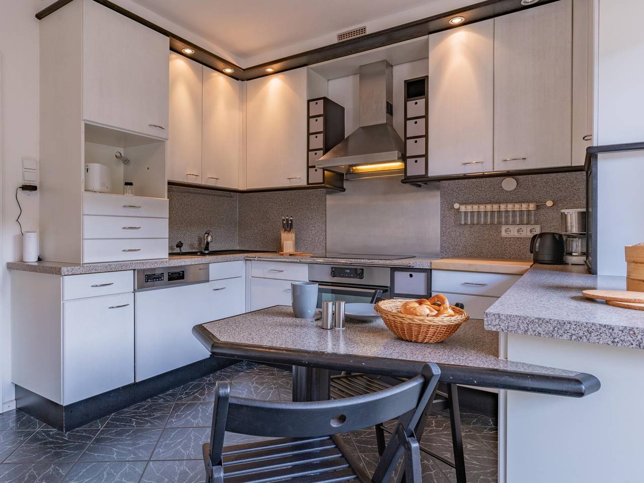 Ganze Wohnung, Kombinierbares Apartment in nur 1,3 km zum Skilift in Hopfgarten im Brixental, Kaisergebirge