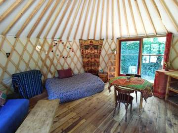 Tente pour 2 personnes, avec jardin et vue dans l' Ariège