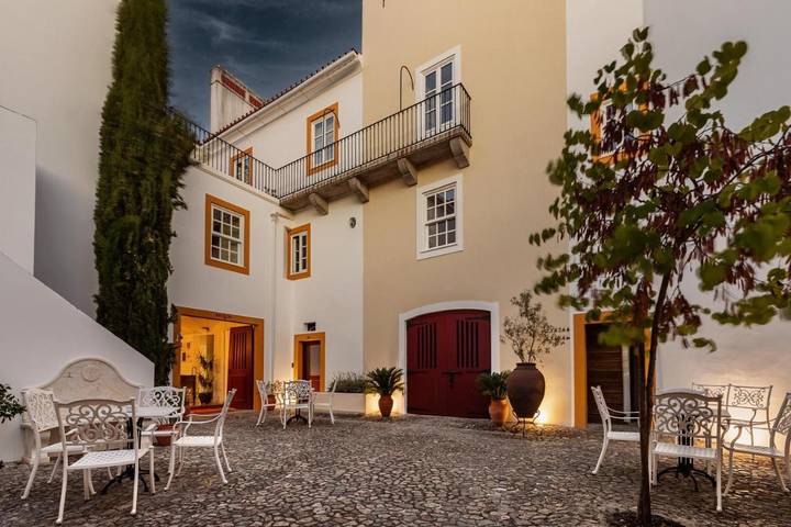 Chambre d’hôte pour 2 personnes, avec Jardin et Piscine à Évora