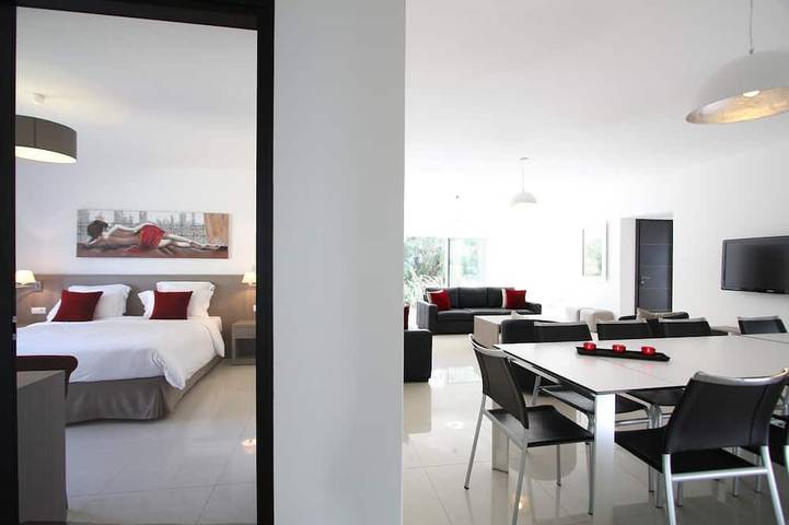 Villa pour 14 personnes, avec jardin ainsi que sauna et piscine, animaux acceptés à Calvi - 2