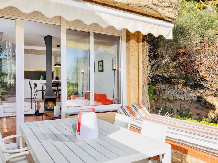 Villa pour 6 personnes, avec Balcon/Terrasse et Vue sur l’océan ainsi que Jardin et Piscine à Sant Feliu de Guíxols - 4