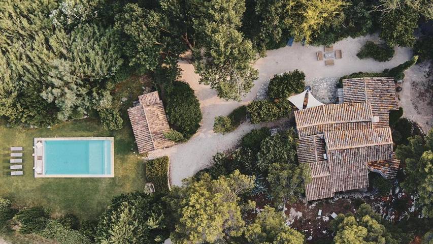 Chambre d’hôte pour 2 personnes, avec jardin et piscine