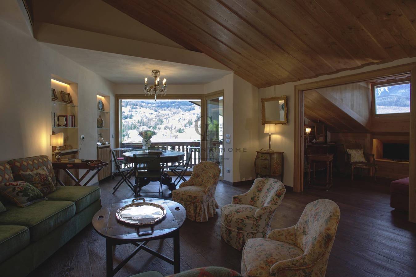 Appartamento intero, Elegante attico vista Tofane. in Cortina d'Ampezzo e dintorni, Dolomiti Superski