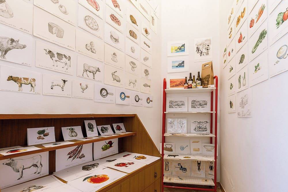 Explorer's room, cozy room with private external bathroom and breakfast included in Baunei, Provincia di Ogliastra