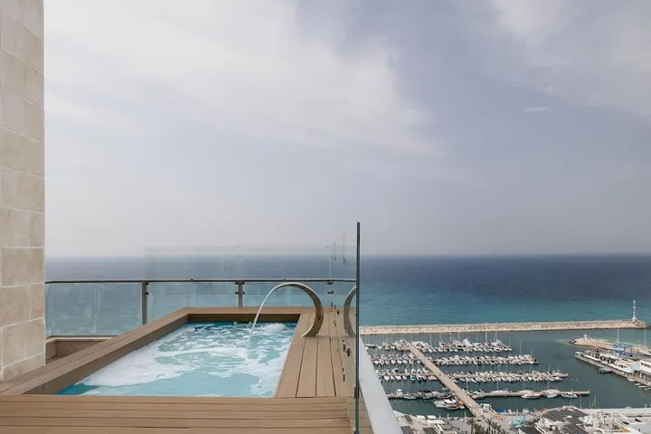 Ferienwohnung für 13 Personen, mit Balkon und Whirlpool - 1