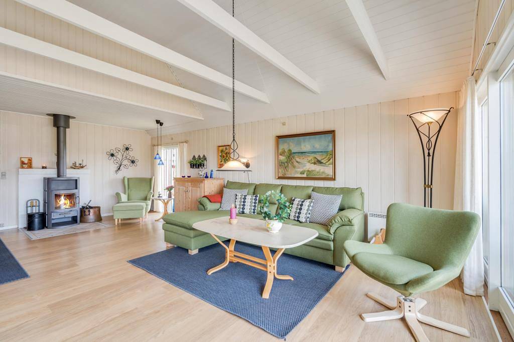 Idyllic thatched holiday home with sauna and hot tub in Blavand, Varde Region