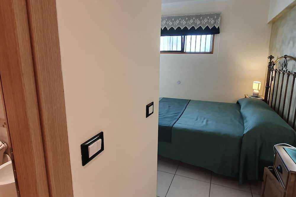 Cyclope's House.  Amazing view and private mini Spa. in Vampolieri, Catania Province