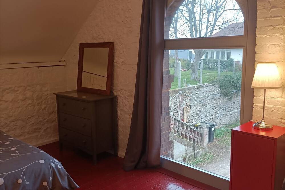 **Charming gîte two minutes from the beach**. in Saint-Guillaume-de-Fécamp, Le Havre region